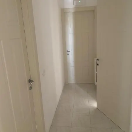 Dietro La Torre *